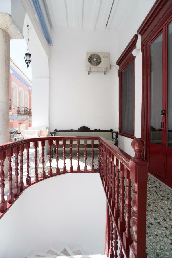 Chez Georges Apartment Páros